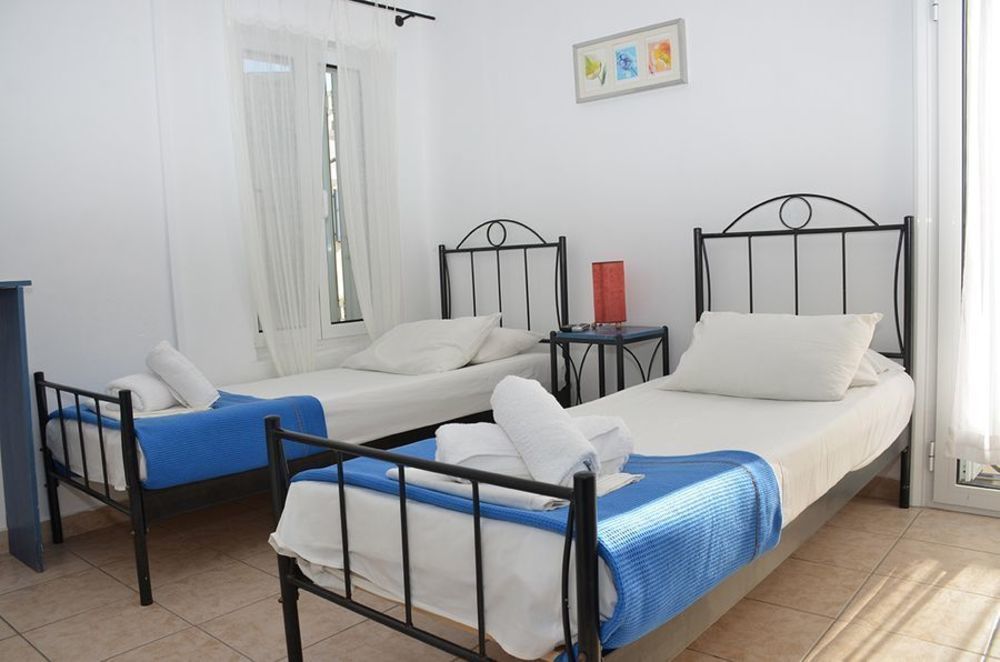 Hermes Rooms Тинос Екстериор снимка