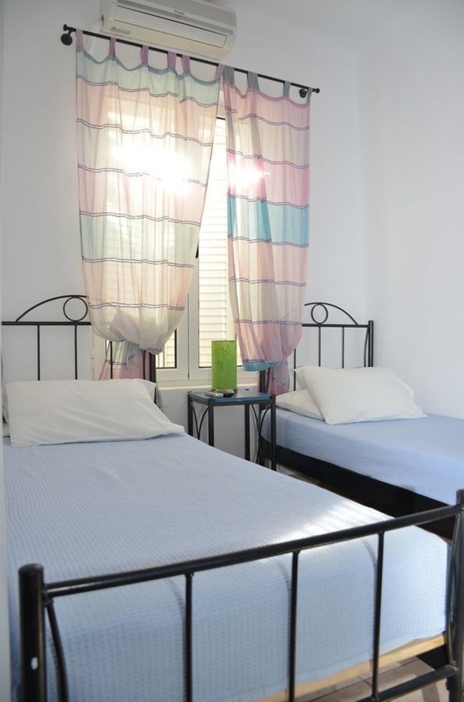 Hermes Rooms Тинос Екстериор снимка